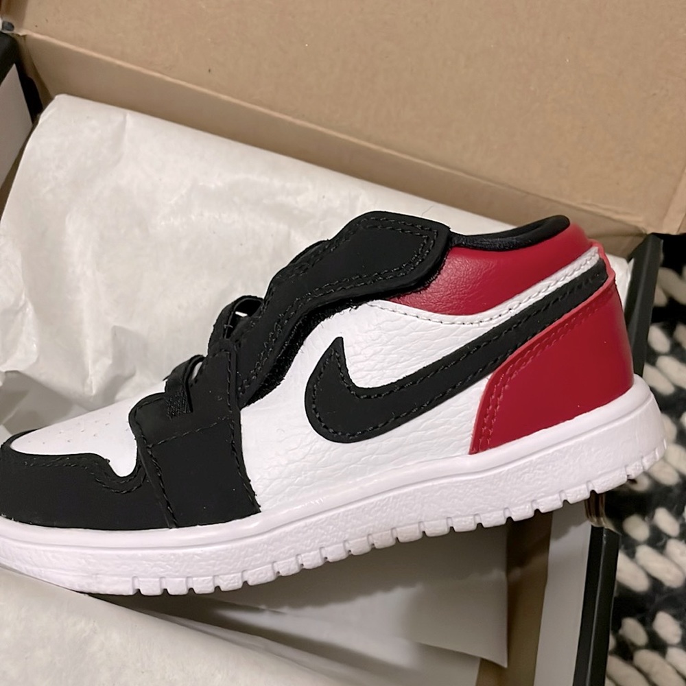 Nike, Jordan 1 Low. Kids, size 9c. NWT